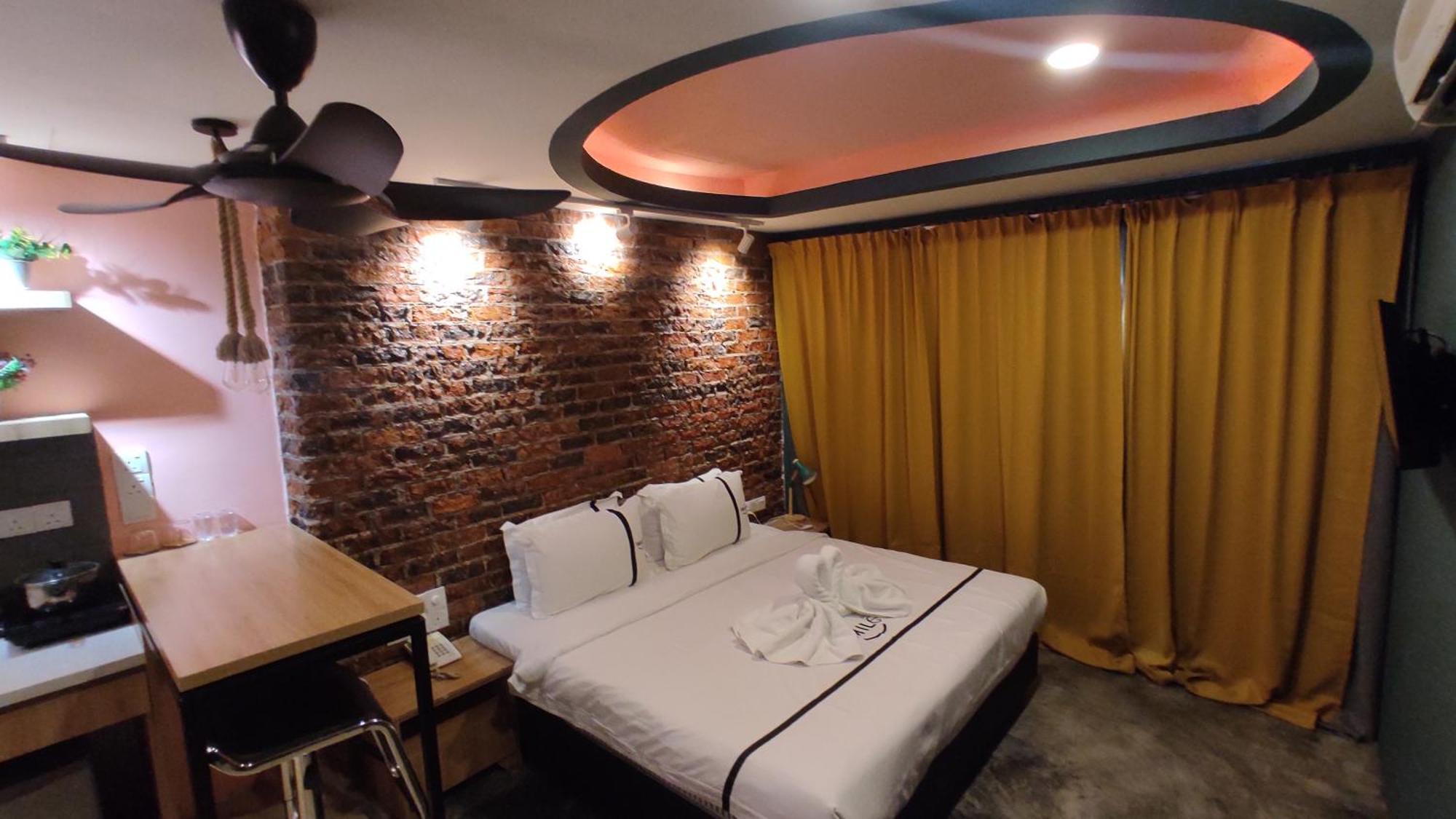 Smile Hotel C180 Cheras Selatan Екстериор снимка