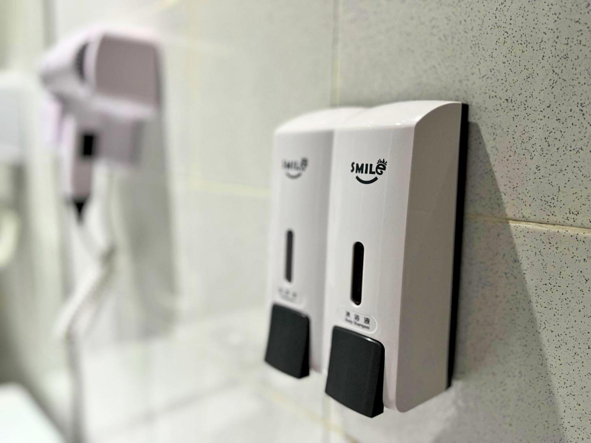 Smile Hotel C180 Cheras Selatan Екстериор снимка